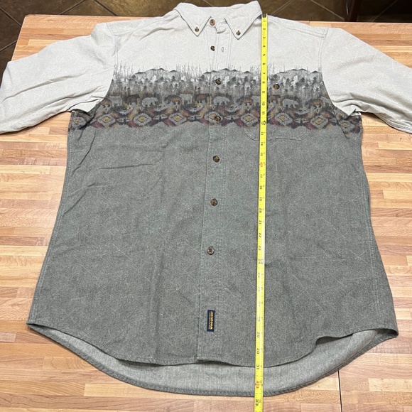 Vintage Woolrich Flannel Button Down Shirt Nature Bear Tree Print Mens Medium - Picture 9 of 10